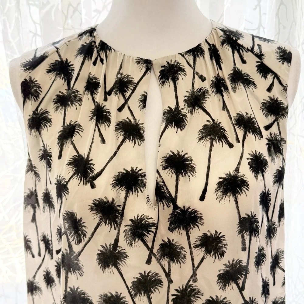 L’AGENCE WHITE BLACK PALM TREE PRINT SILK LOOSE FIT SLEEVELESS BLOUSE TOP - Picture 3 of 6